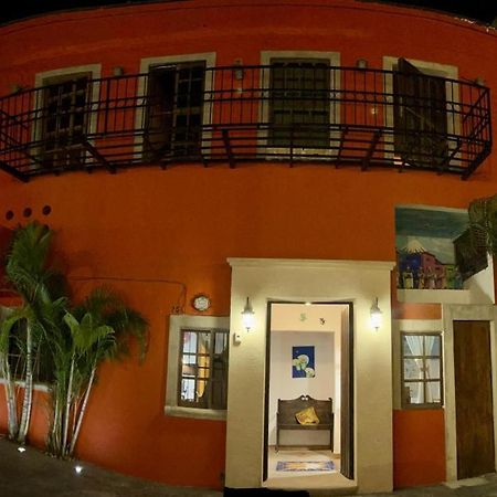 Ikaro Suites Colonial Cancún Eksteriør bilde